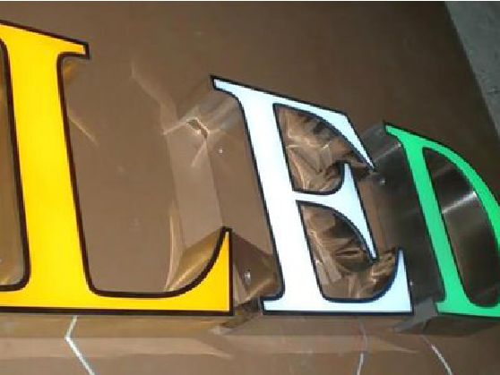 宿松介绍LED招牌的基础知识。