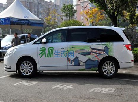 宿松户外车贴喷绘如何保持效果?